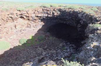 Jameos de la Puerta Falsa lower section.jpg