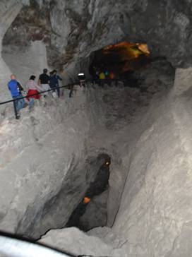 Cueva los Verdes multi levels.jpg